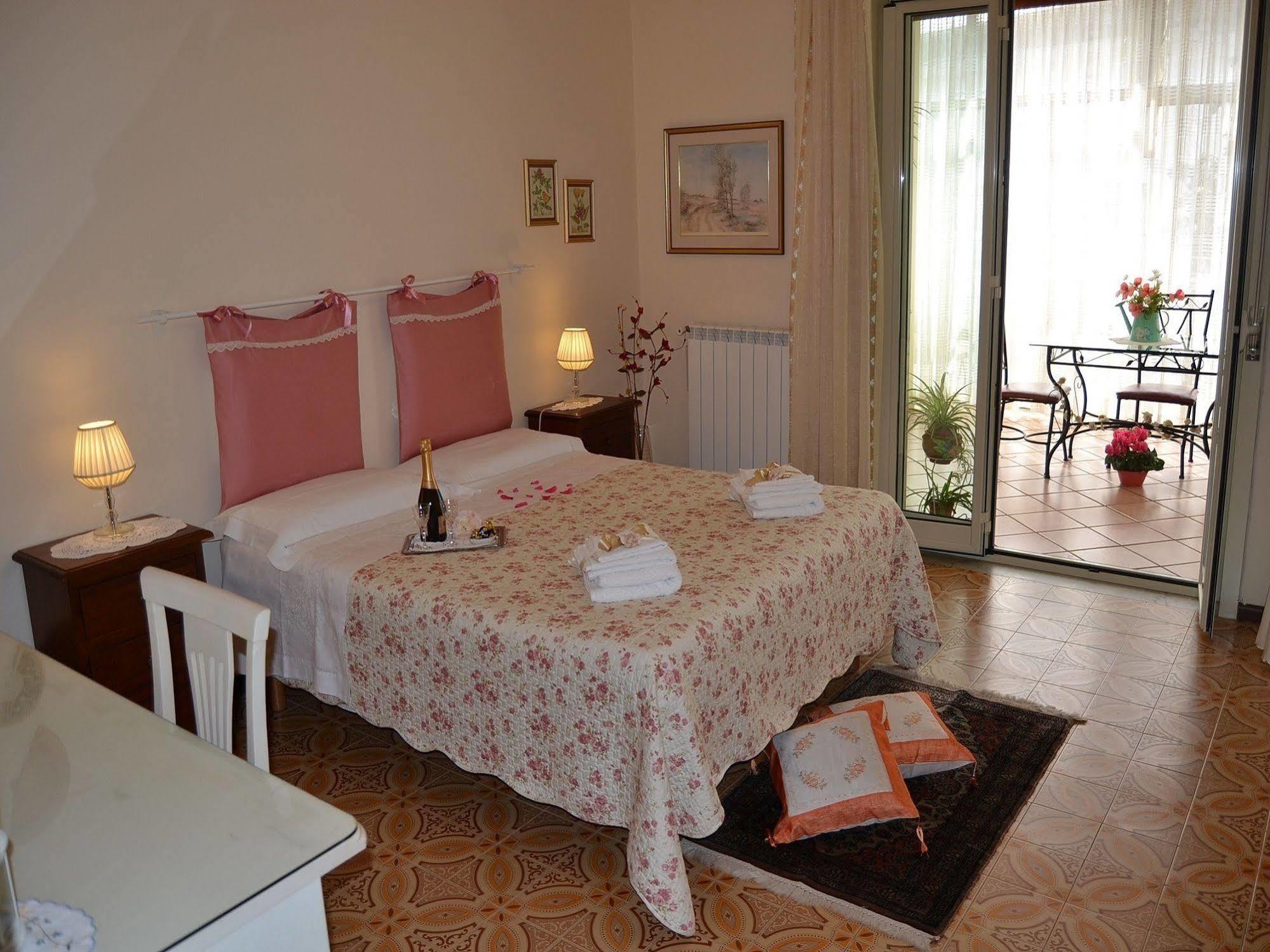 Bed & Breakfast Marena Sant'Agata Li Battiati Eksteriør billede