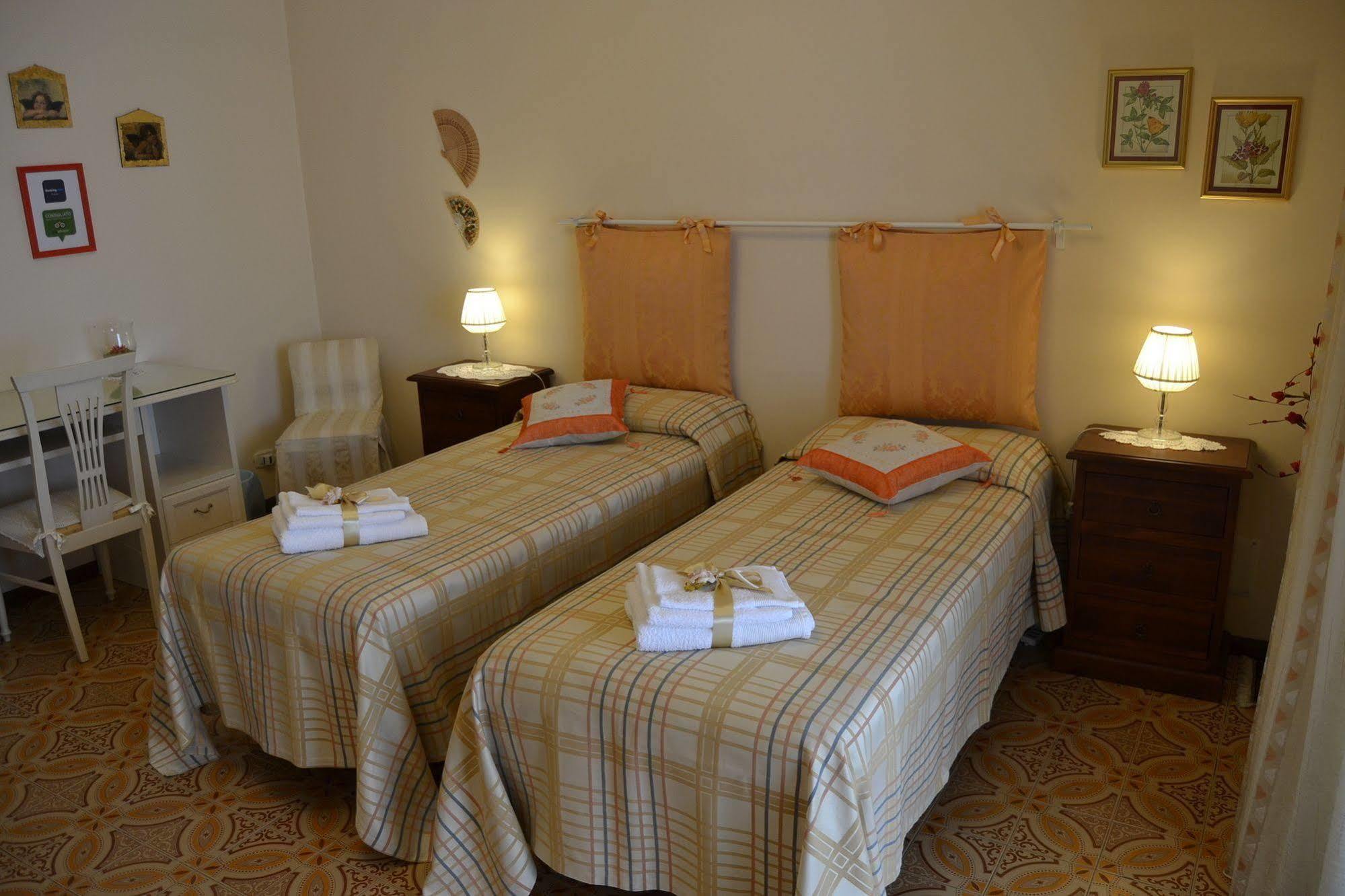 Bed & Breakfast Marena Sant'Agata Li Battiati Eksteriør billede
