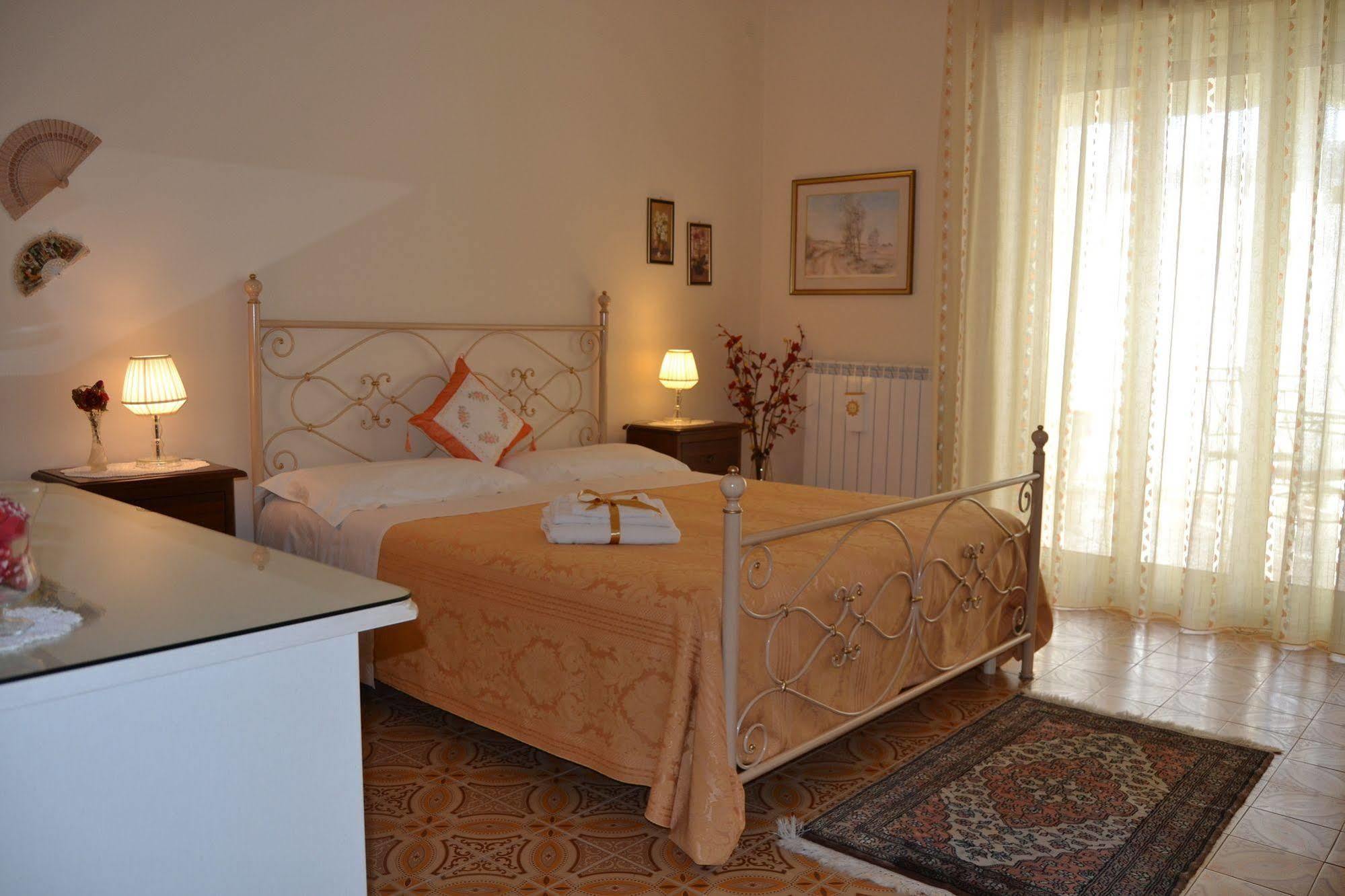 Bed & Breakfast Marena Sant'Agata Li Battiati Eksteriør billede